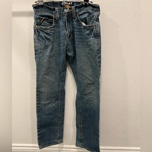 Men’s Ariat Jeans - Slim Straight fit size 30/36